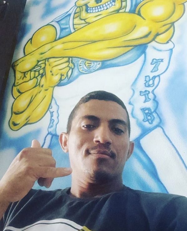 Atr&aacute;s das grades! Suspeito de matar torcedor corintiano antes de jogo da Copa do Brasil &eacute; preso