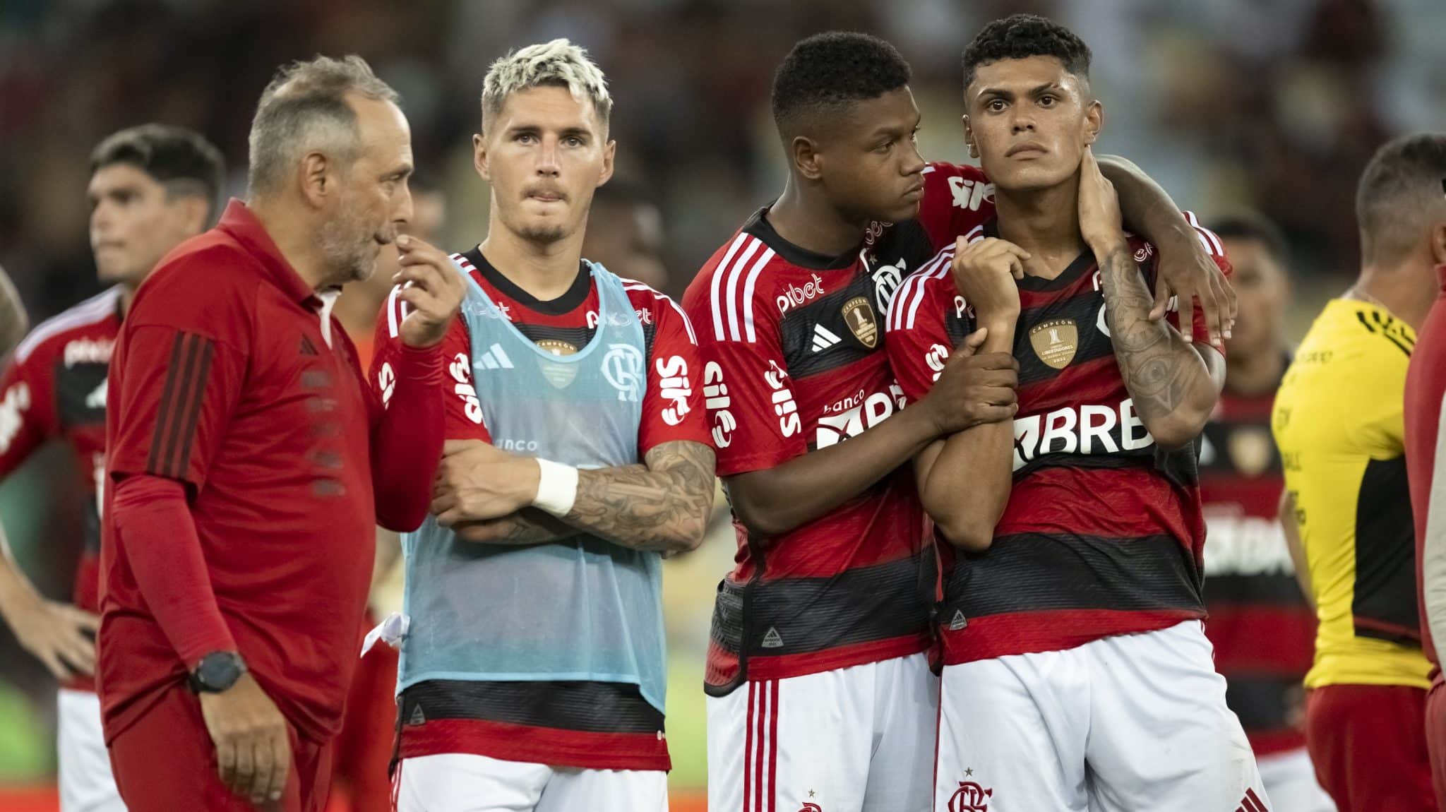 Time de John Textor possui interesse em jogador do Flamengo