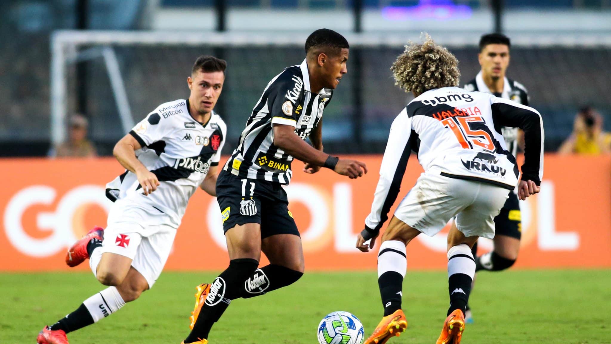 Jogador do Vasco entra no radar do Fenerbah&ccedil;e