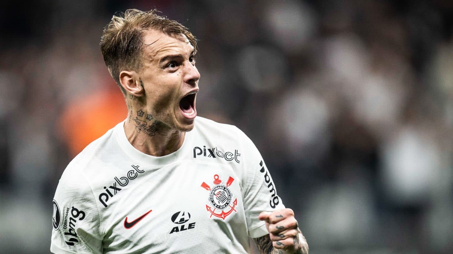Roger Guedes ultrapassa Romero e chega &agrave; marca importante no Corinthians