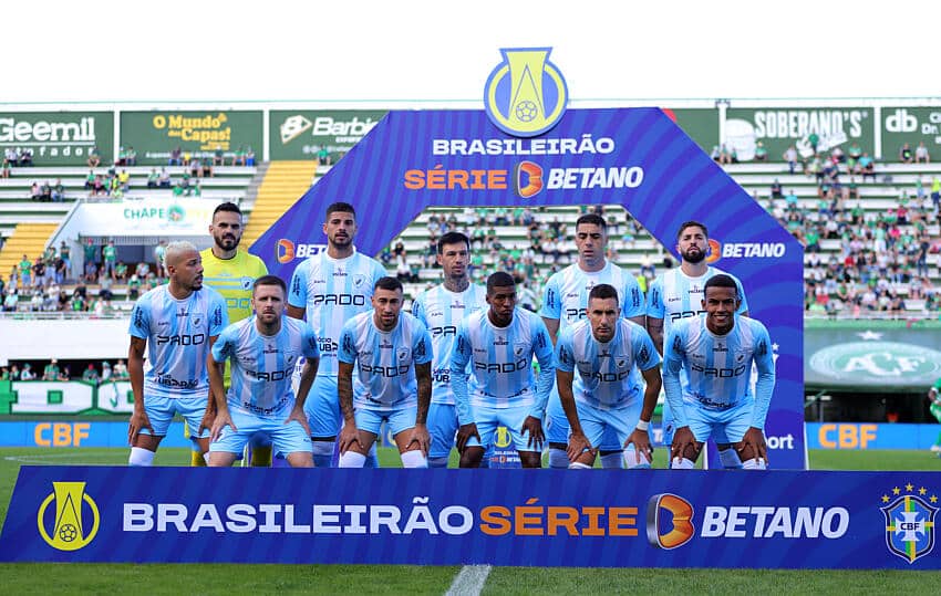 Londrina anuncia contrata&ccedil;&atilde;o de t&eacute;cnico multicampe&atilde;o estadual; confira