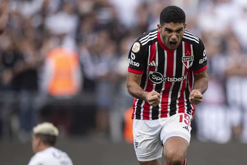 São Paulo se supera e fica perto de marca importante na temporada; confira