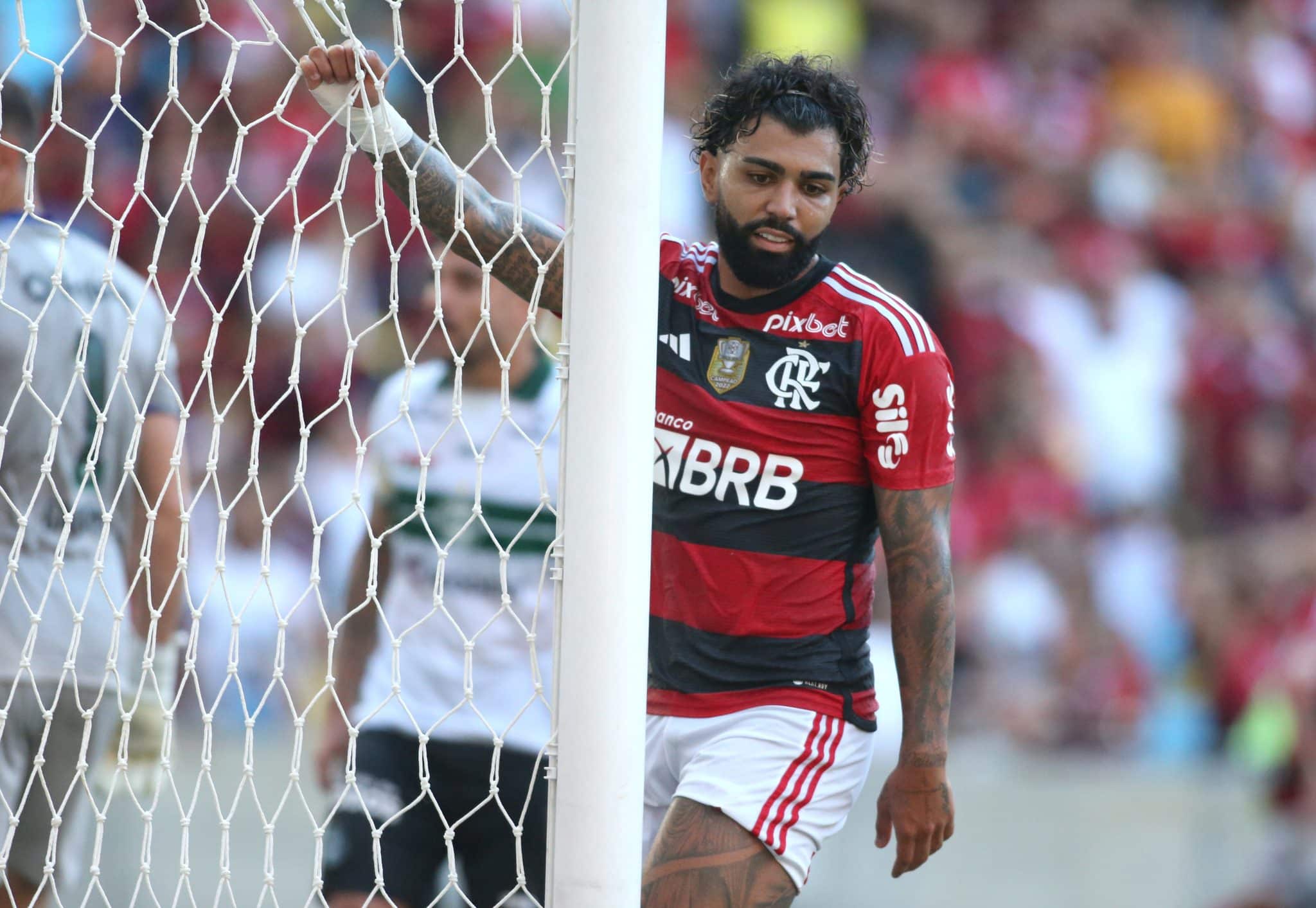 Flamengo: Pais de Gabigol repudiam ataques à festa do filho em nota oficial