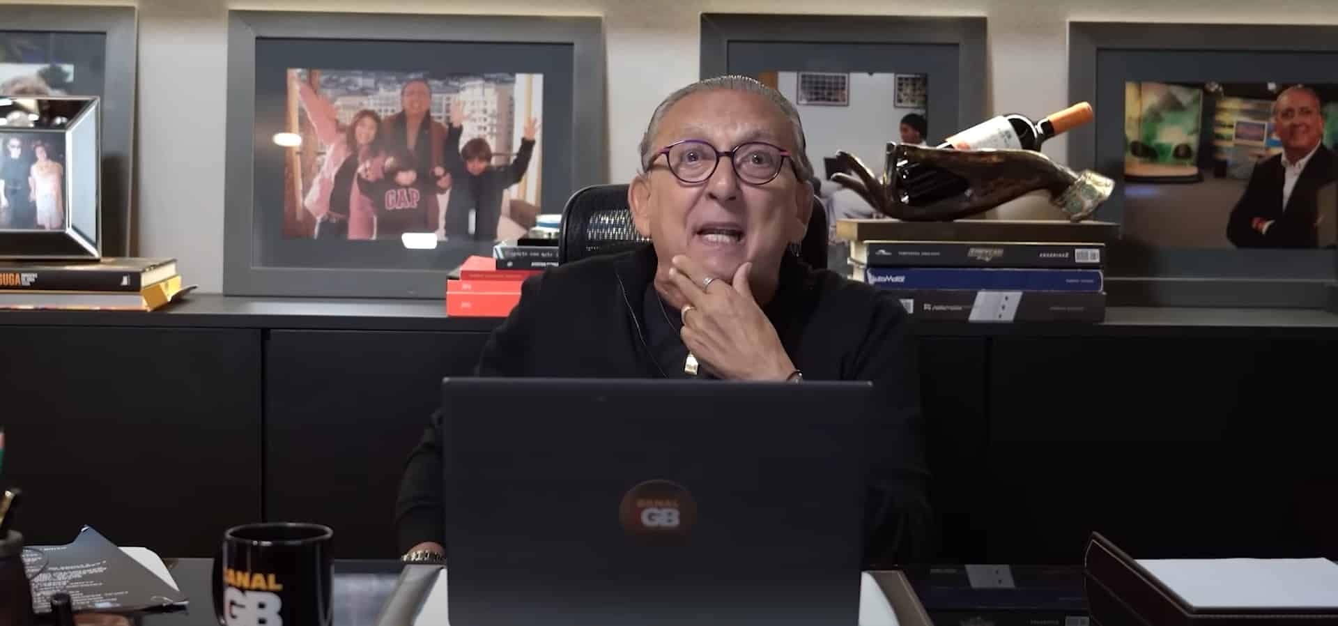 Com Ronaldo e Kak&aacute;, document&aacute;rio de Galv&atilde;o Bueno sai neste m&ecirc;s; confira data