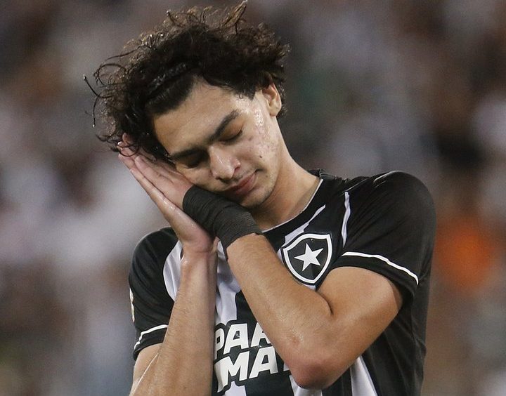 Matheus Nascimento explica comemora&ccedil;&atilde;o e espera que chegue em &iacute;dolo: &ldquo;Vou marcar ele&rdquo;