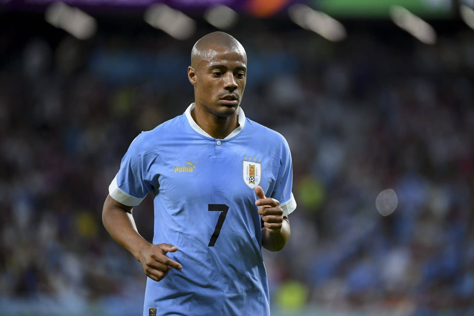 Veja n&uacute;meros do meia De la Cruz, alvo do Flamengo