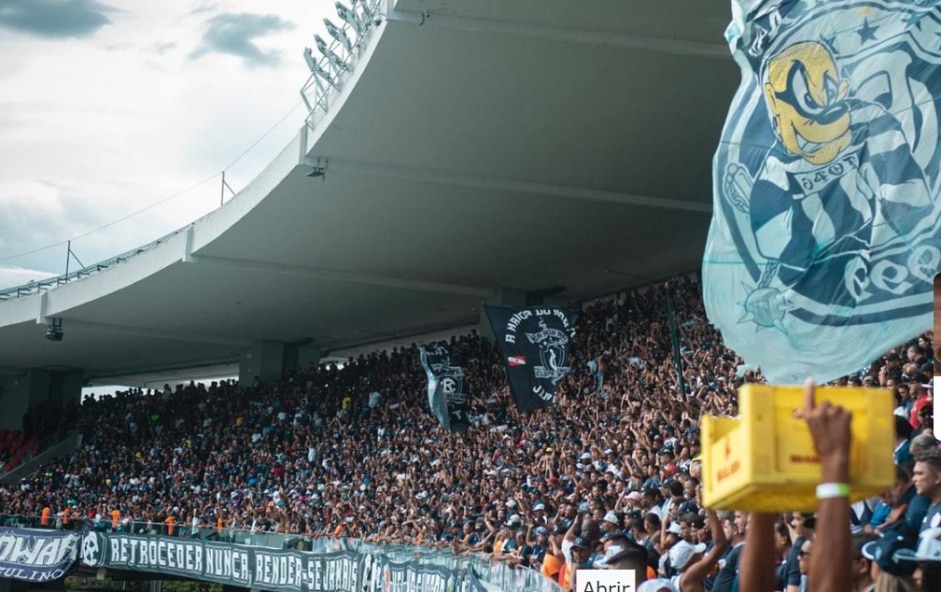 Atr&aacute;s das grades! Suspeito de matar torcedor corintiano antes de jogo da Copa do Brasil &eacute; preso