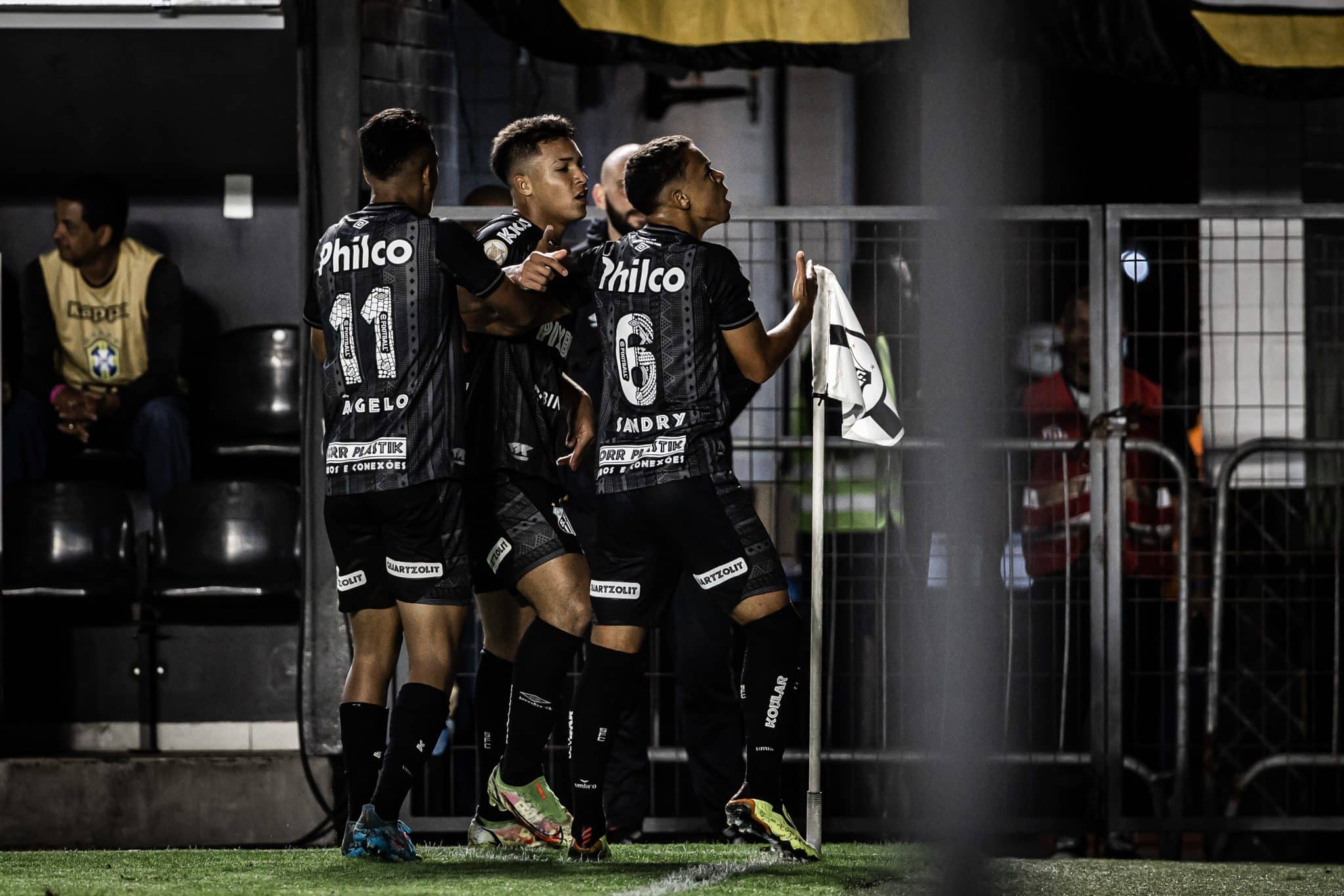 “Amor e respeito”, joia do Santos revela motivos de ter ficado no clube