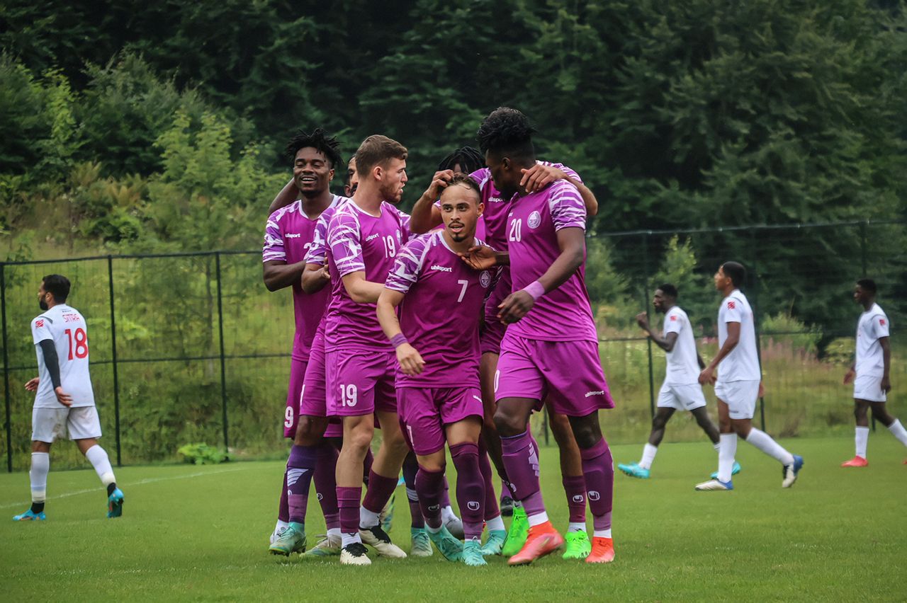 Meia ex-Cruzeiro faz balan&ccedil;o da temporada nos Emirados &Aacute;rabes e destaca: &ldquo;melhor da carreira&rdquo;