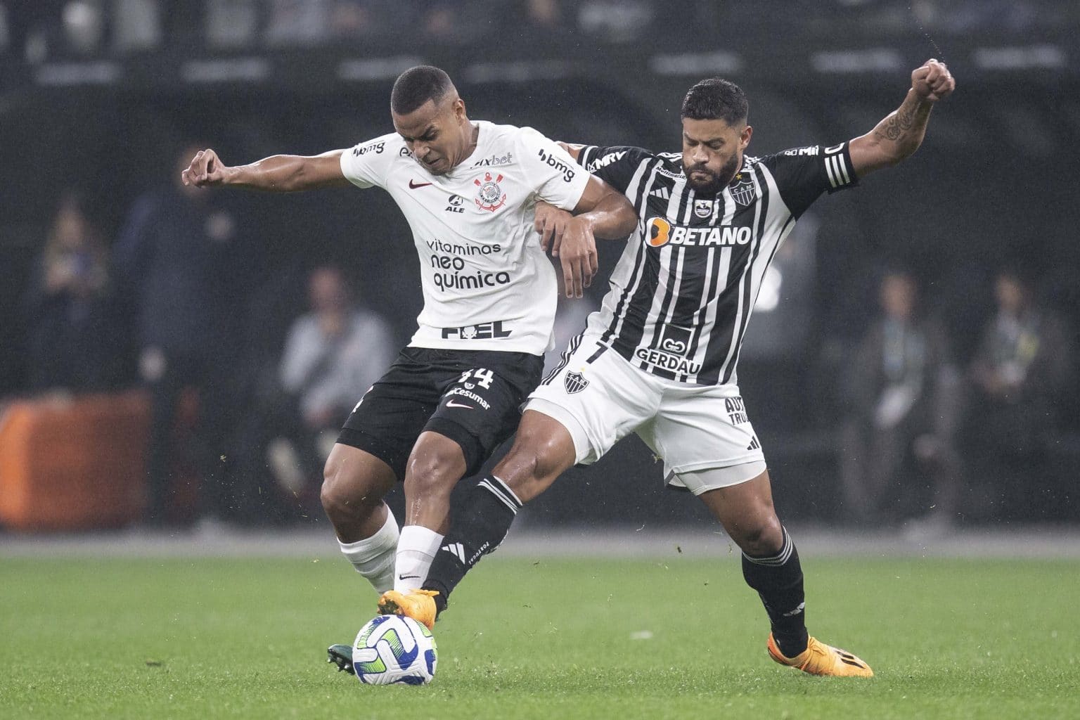 Atl&eacute;tico-MG e Corinthians tem contraste interessante no Campeonato Brasileiro; confira!