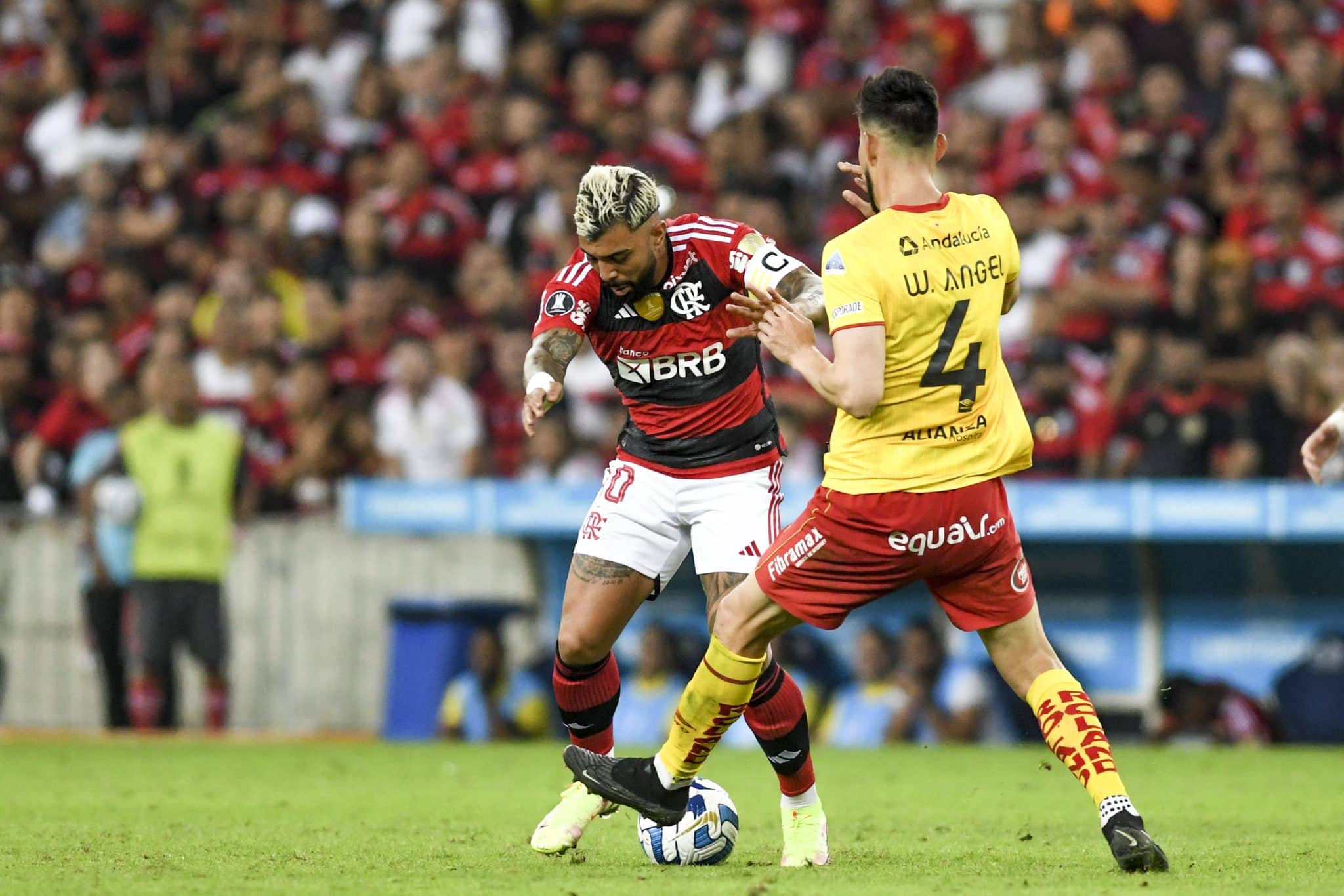 Artilheiro do Flamengo alcan&ccedil;a marca hist&oacute;rica pela Libertadores