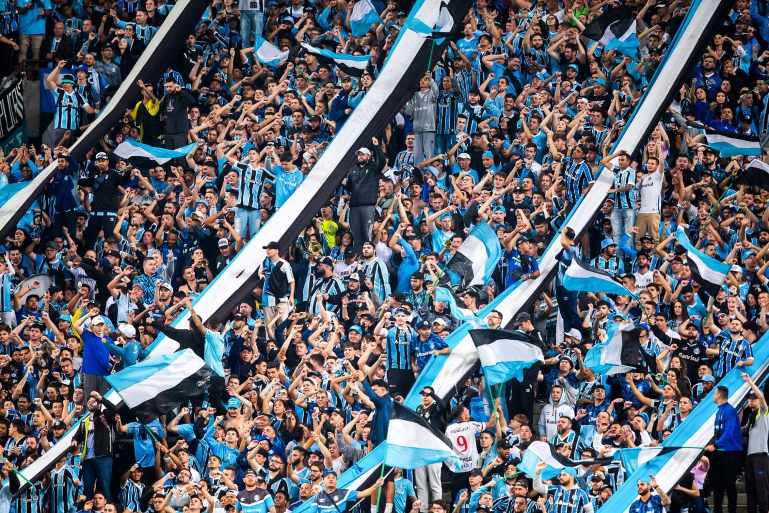 Gr&ecirc;mio pr&oacute;ximo de acertar com argentino que j&aacute; foi chamado de &ldquo;novo Messi&rdquo;