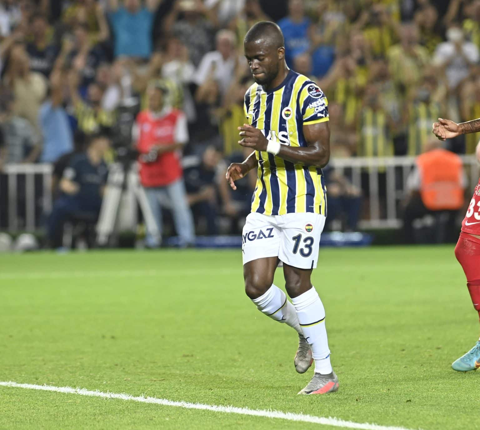 [EXCLUSIVO] Valencia bate de frente contra os melhores centroavantes da Am&eacute;rica do Sul