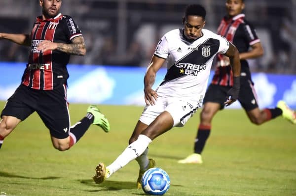 EXCLUSIVA! Destaque da Ponte, Pablo Dyego explica momento do clube e revela admira&ccedil;&atilde;o por &iacute;dolo franc&ecirc;s