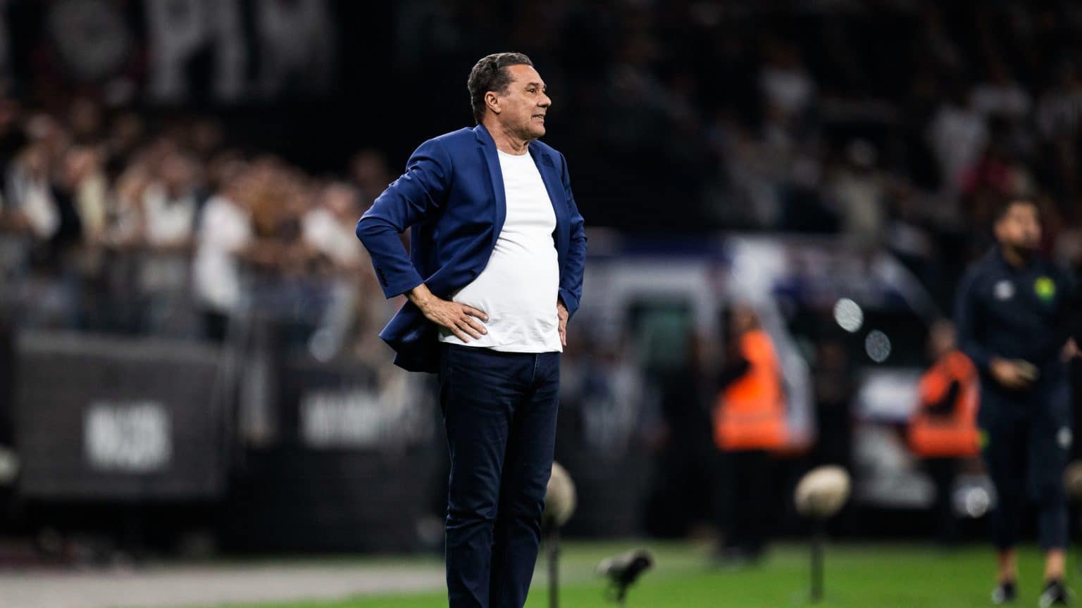 Membros da Gavi&otilde;es da Fiel estiveram no CT do Corinthians para conversas com jogadores