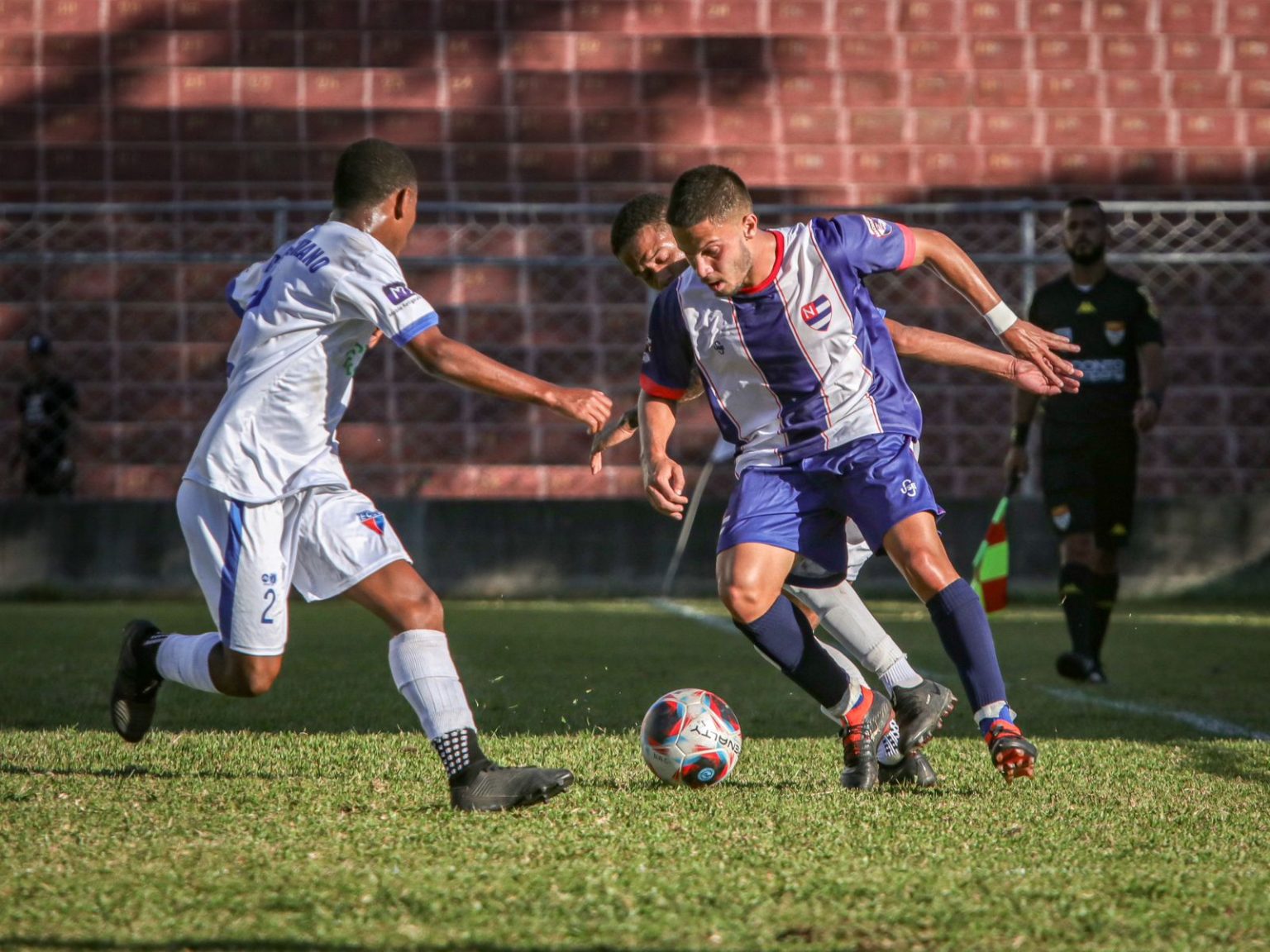 Craque do Nacional analisa grupo na 2&ordf; fase da Bezinha &ldquo;dif&iacute;cil e jogos parelhos&rdquo;