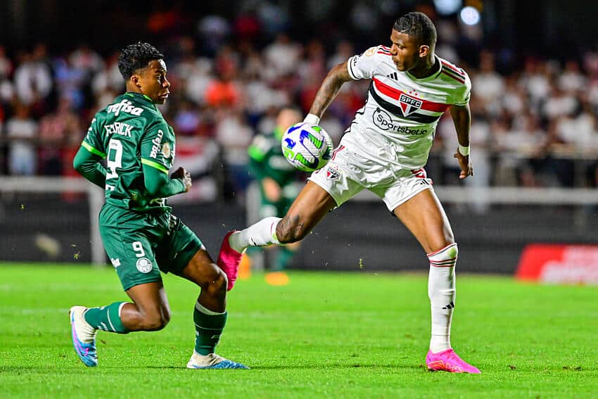 Goleiro fecha o gol no cl&aacute;ssico Palmeiras&nbsp;e&nbsp;S&atilde;o&nbsp;Paulo