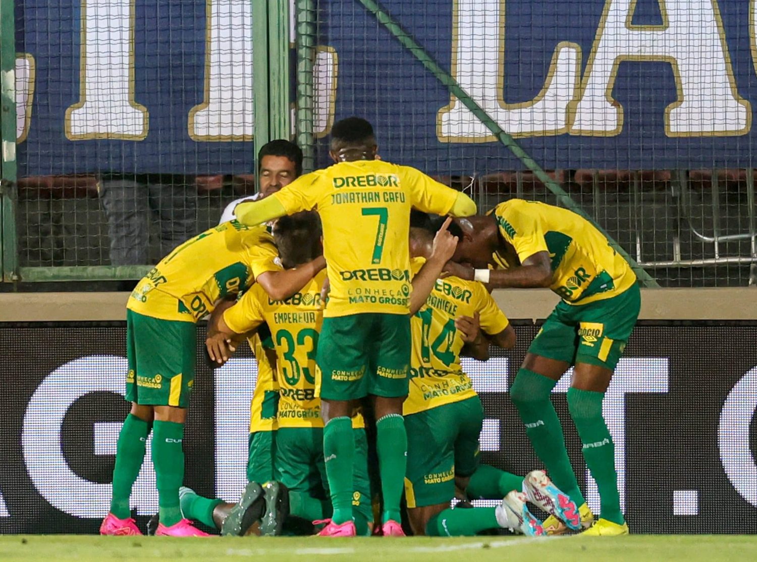 Cuiab&aacute; surpreende e emplaca dois jogadores em top 5 seleto do Brasileir&atilde;o