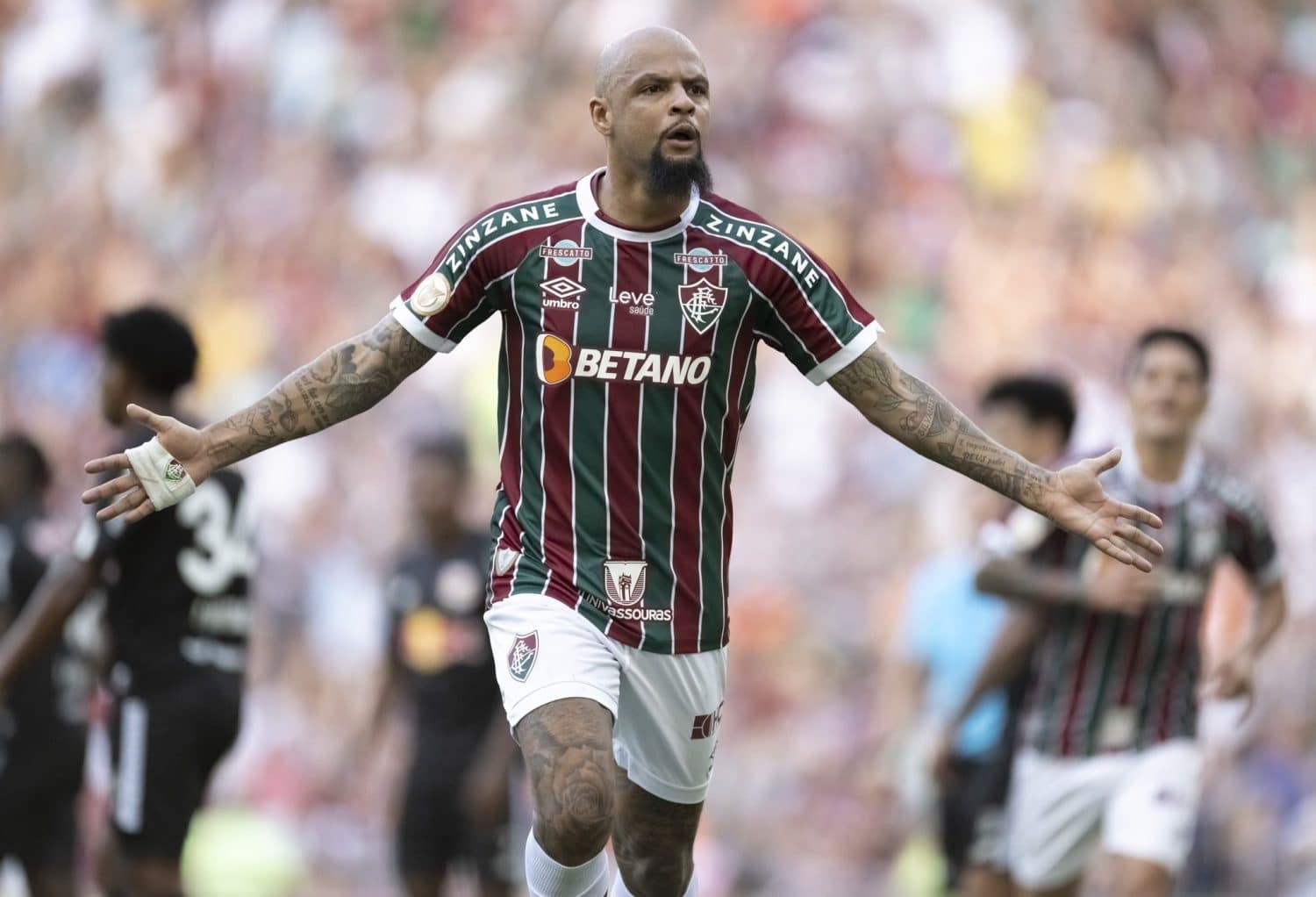 Felipe Melo bate recorde no Fluminense que n&atilde;o alcan&ccedil;ava desde passagem pelo Palmeiras