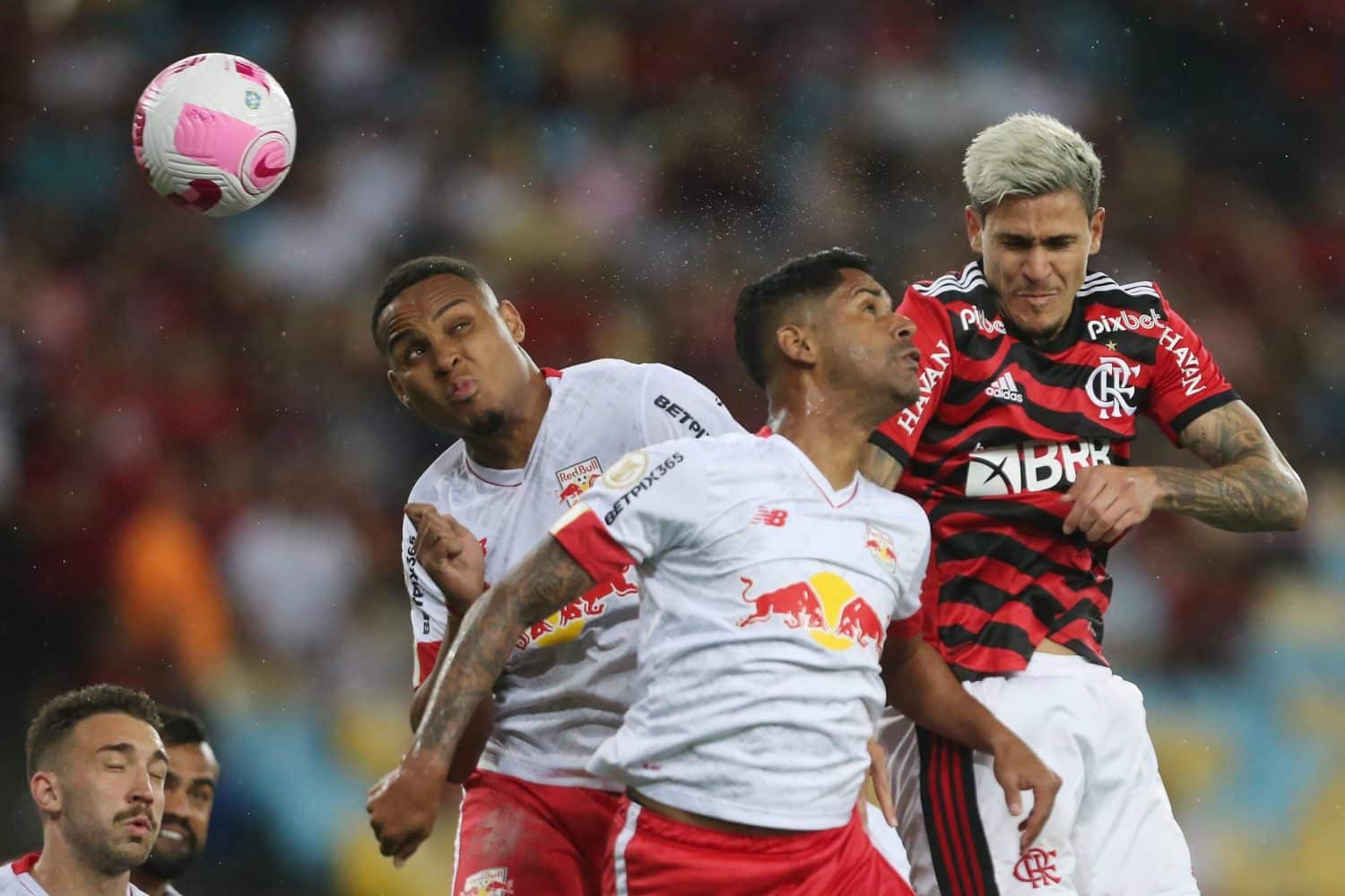 Pedra no sapato! Flamengo leva desvantagem em retrospecto hist&oacute;rico contra o RB Bragantino