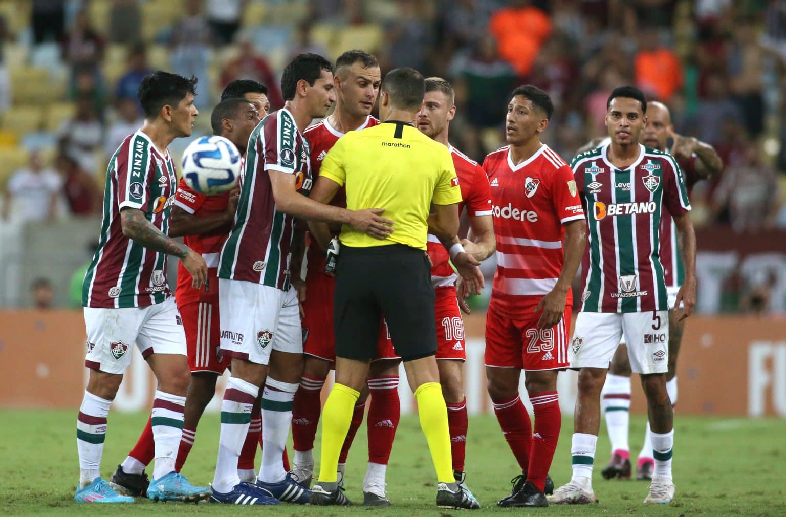 Freguesia? Fluminense busca manter escrita hist&oacute;rica contra o River para avan&ccedil;ar na Libertadores