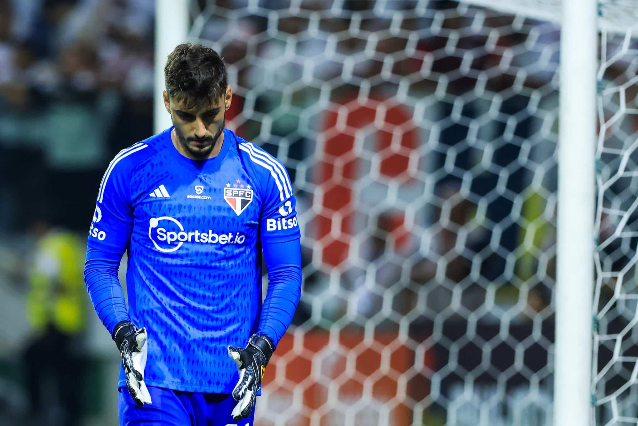 N&uacute;meros mostram Rafael abaixo de goleiros questionados no S&atilde;o Paulo nos 30 primeiros jogos pelo clube