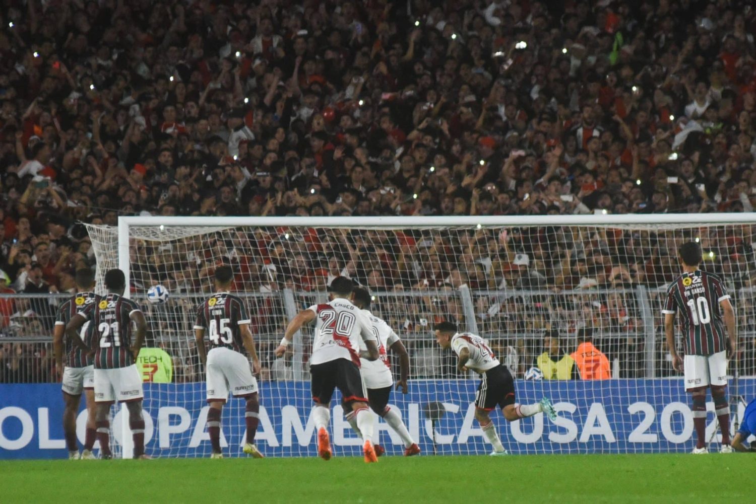 Derrota do Fluminense para o River Plate interfere em planejamento do Flamengo; entenda