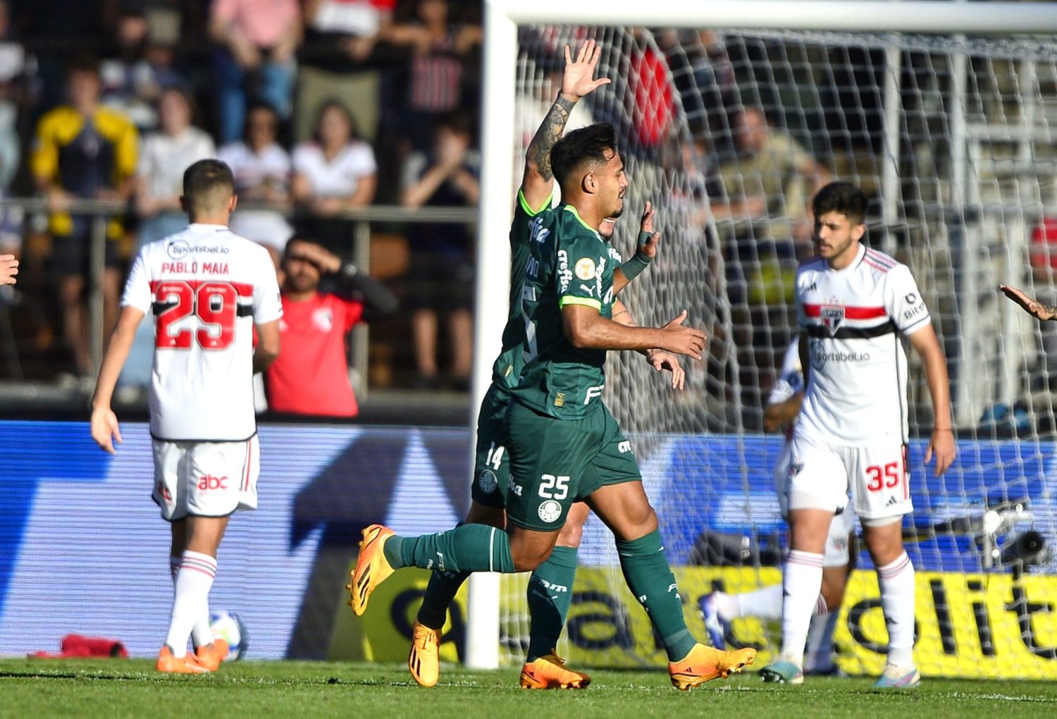 SE BUSCA RIVAL EN S&Atilde;O PAULO? Palmeiras &lsquo;passa por cima&rsquo; e amplia soberania em cl&aacute;ssicos recentes