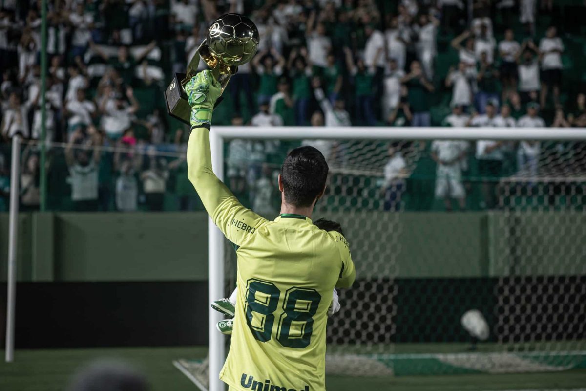 CBF deposita quantia &lsquo;gorda&rsquo; nos cofres do Goi&aacute;s ap&oacute;s conquista da Copa Verde