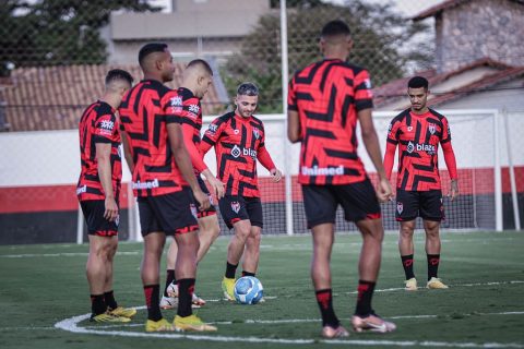 Escala&ccedil;&atilde;o do Atl&eacute;tico-GO: time, d&uacute;vidas e desfalques contra o Novorizontino