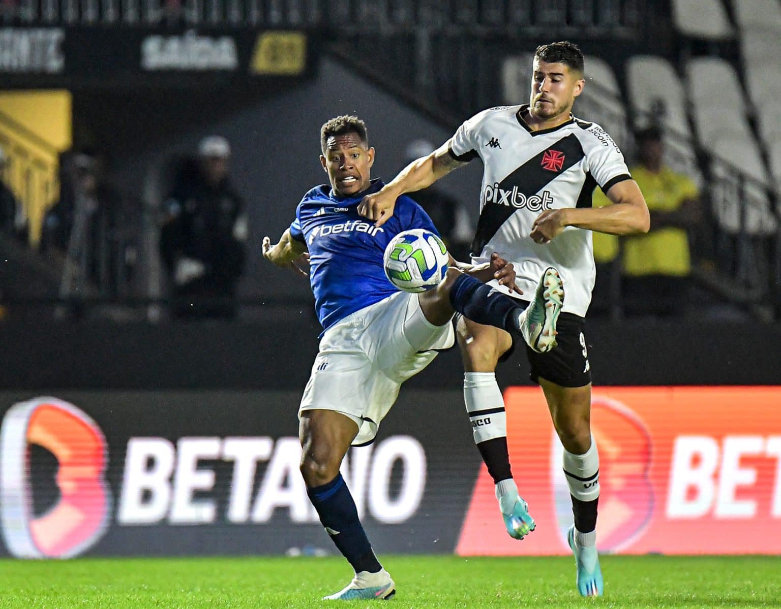 Cruzeiro supera rivais e alcan&ccedil;a marca hist&oacute;rica no Campeonato Brasileiro