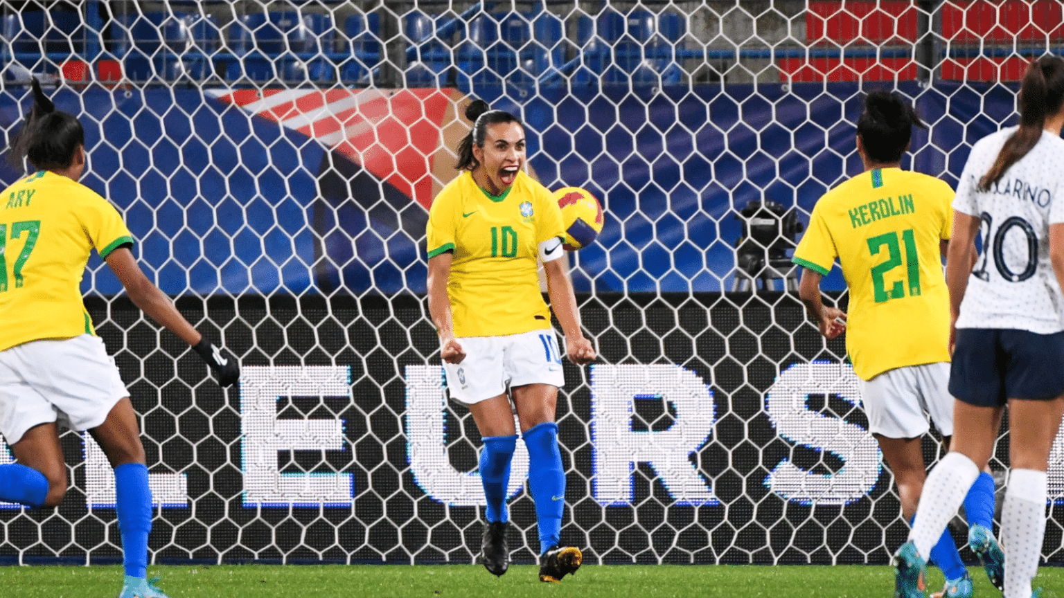 Marta Vieira: biografia, estat&iacute;sticas, carreira e pr&ecirc;mios