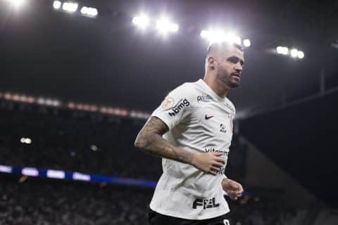 Corinthians: torcida se declara para Renato Augusto em classifica&ccedil;&atilde;o na Copa do Brasil