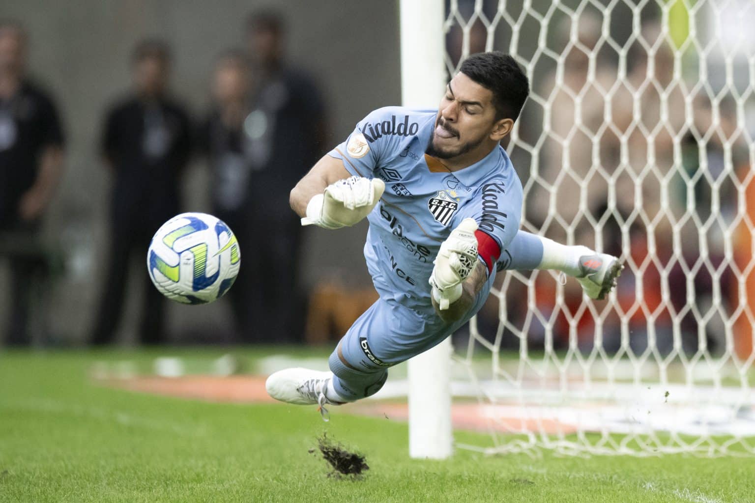 Fluminense vence Santos, mas p&ecirc;nalti perdido rouba a cena nas redes sociais