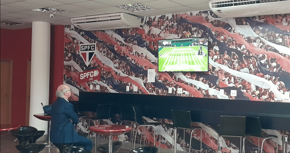 Santos: torcida fica inconformada com postura de Falc&atilde;o em dia de goleada