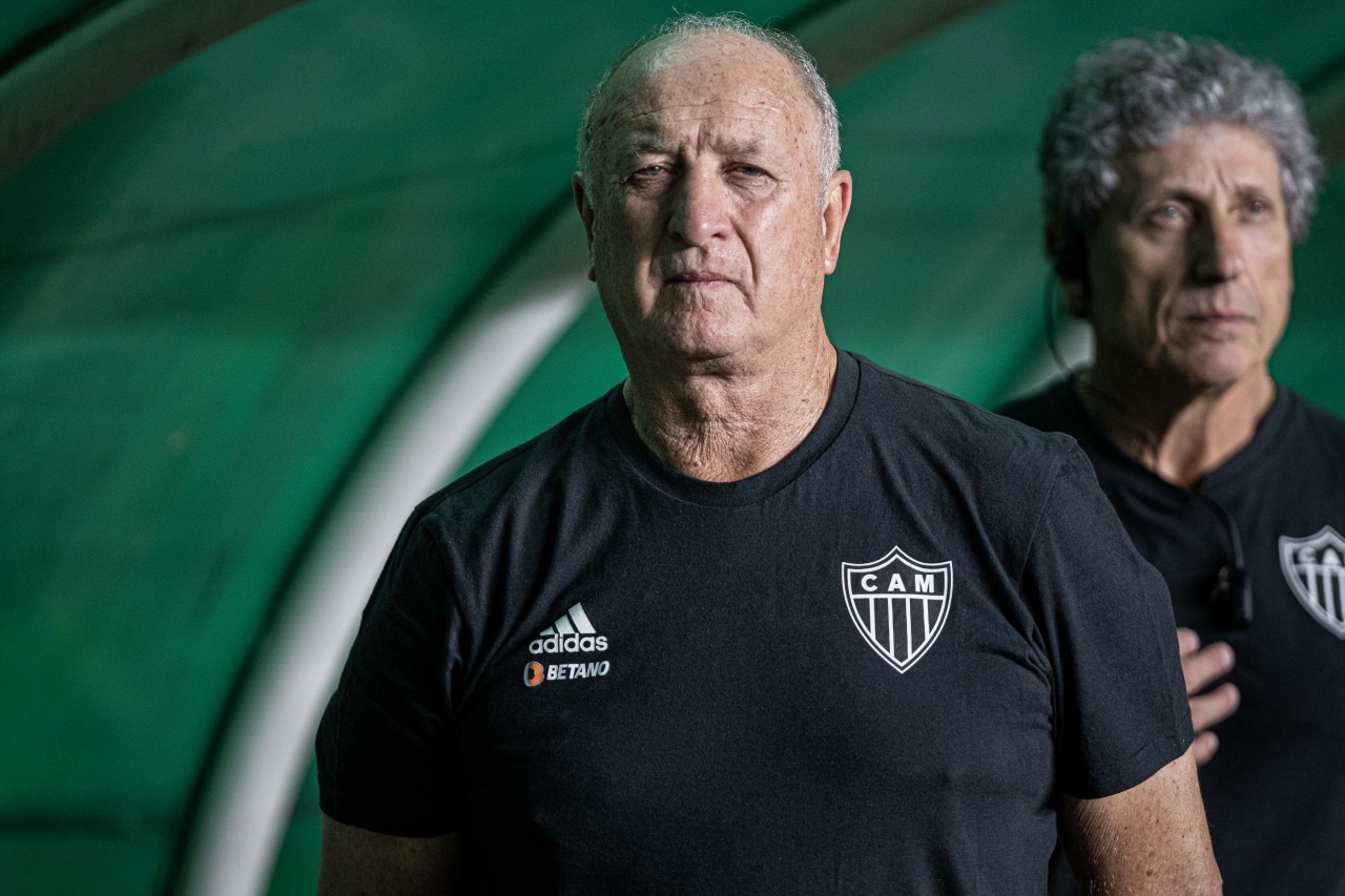 Espinha dorsal do meio do Atlético-MG se lesiona e Felipão muda o time contra o Coritiba; confira