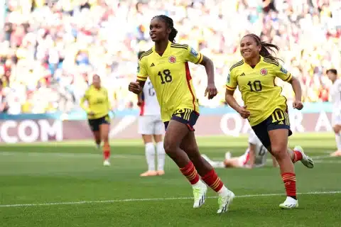 Copa do Mundo Feminina: nova estrela e torcida empurram Col&ocirc;mbia em vit&oacute;ria