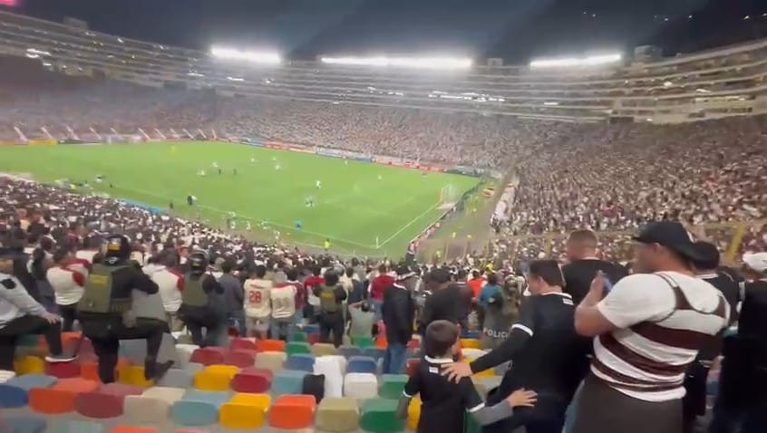 Torcedores Corinthians Universitario