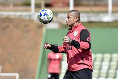 Escala&ccedil;&atilde;o do Am&eacute;rica-MG: time, d&uacute;vidas e desfalques contra o Atl&eacute;tico-MG