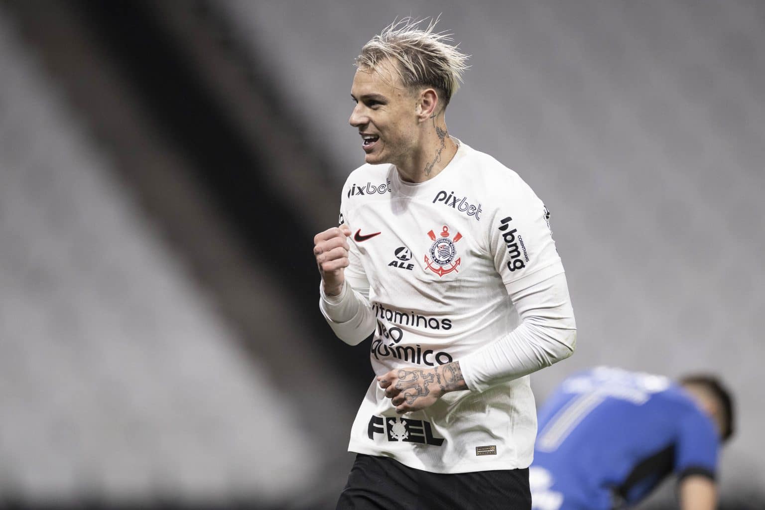 R&oacute;ger Guedes explica decis&atilde;o de deixar Corinthians: &lsquo;Sonho de jogar no Catar&rsquo;