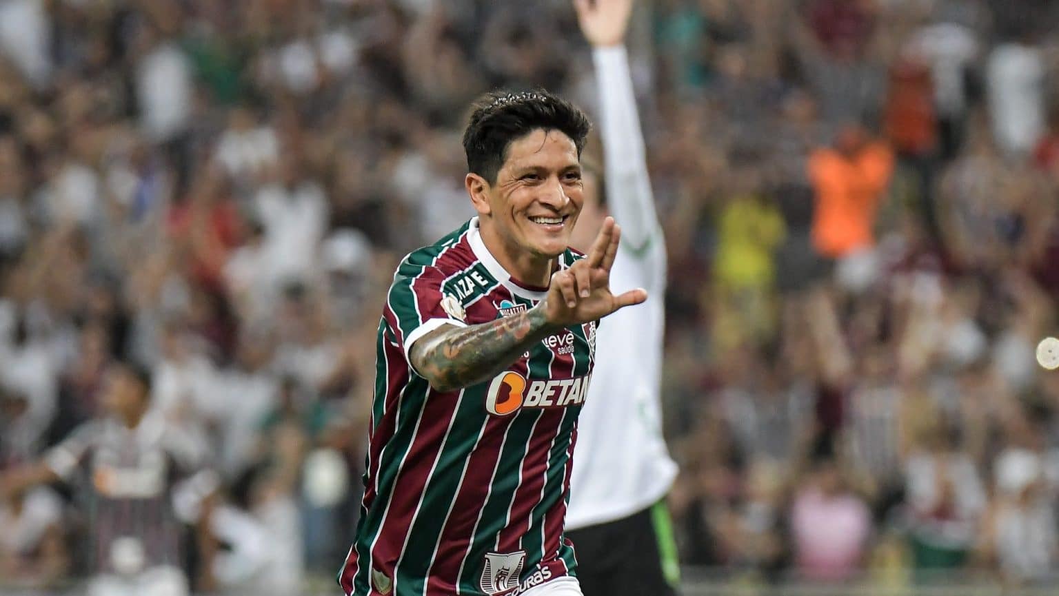 Cano agradece carinho após filha nascer: ‘É difícil chegar de fora e ter um apoio assim’