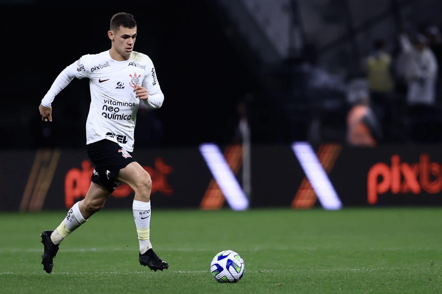 Maior venda da história! Saída de Gabriel Moscardo divide corintianos