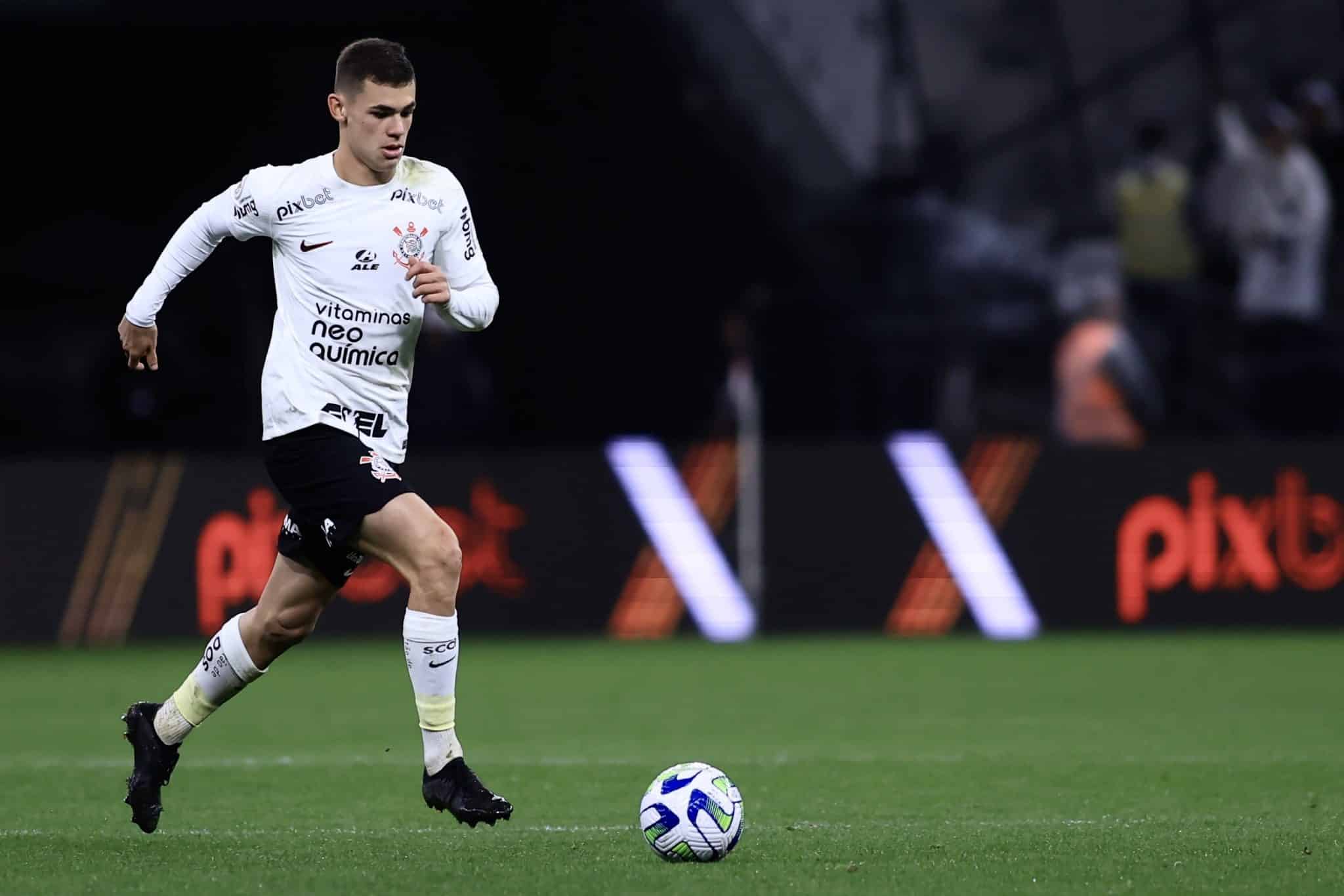 Maior venda da hist&oacute;ria! Sa&iacute;da de Gabriel Moscardo divide corintianos