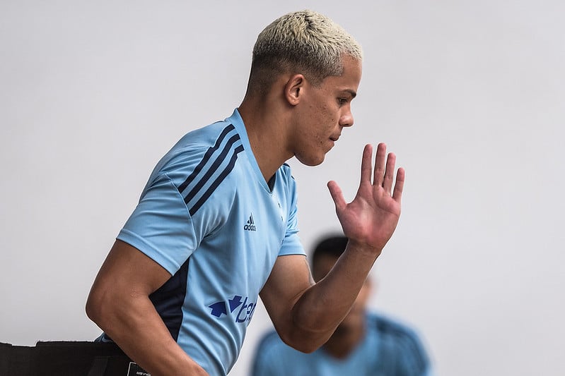 Cruzeiro: Wallisson é afastado por indisciplina e pode deixar o clube