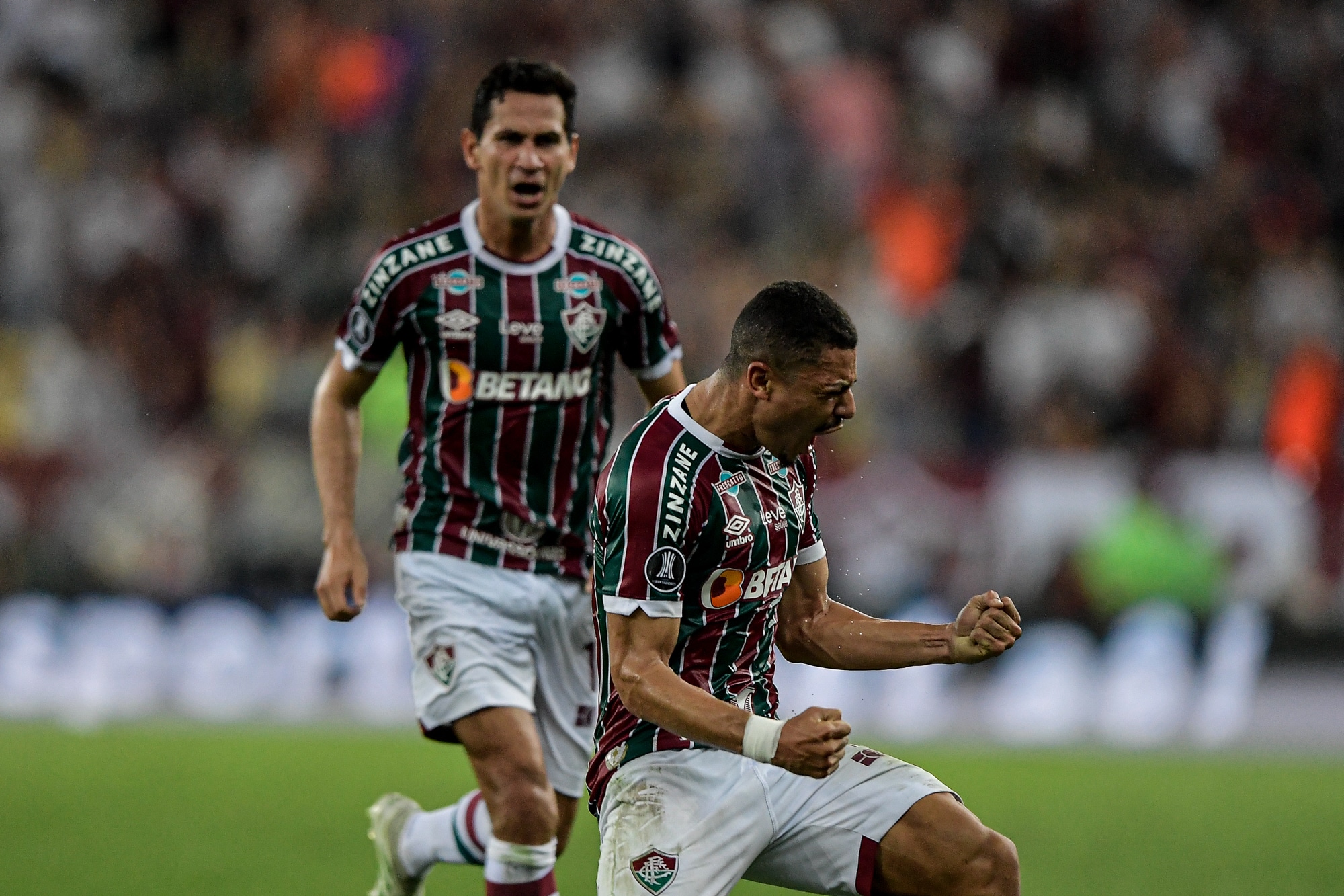 Fluminense: Cano e Andr&eacute; decidem e coroam festa tricolor no Maracan&atilde;