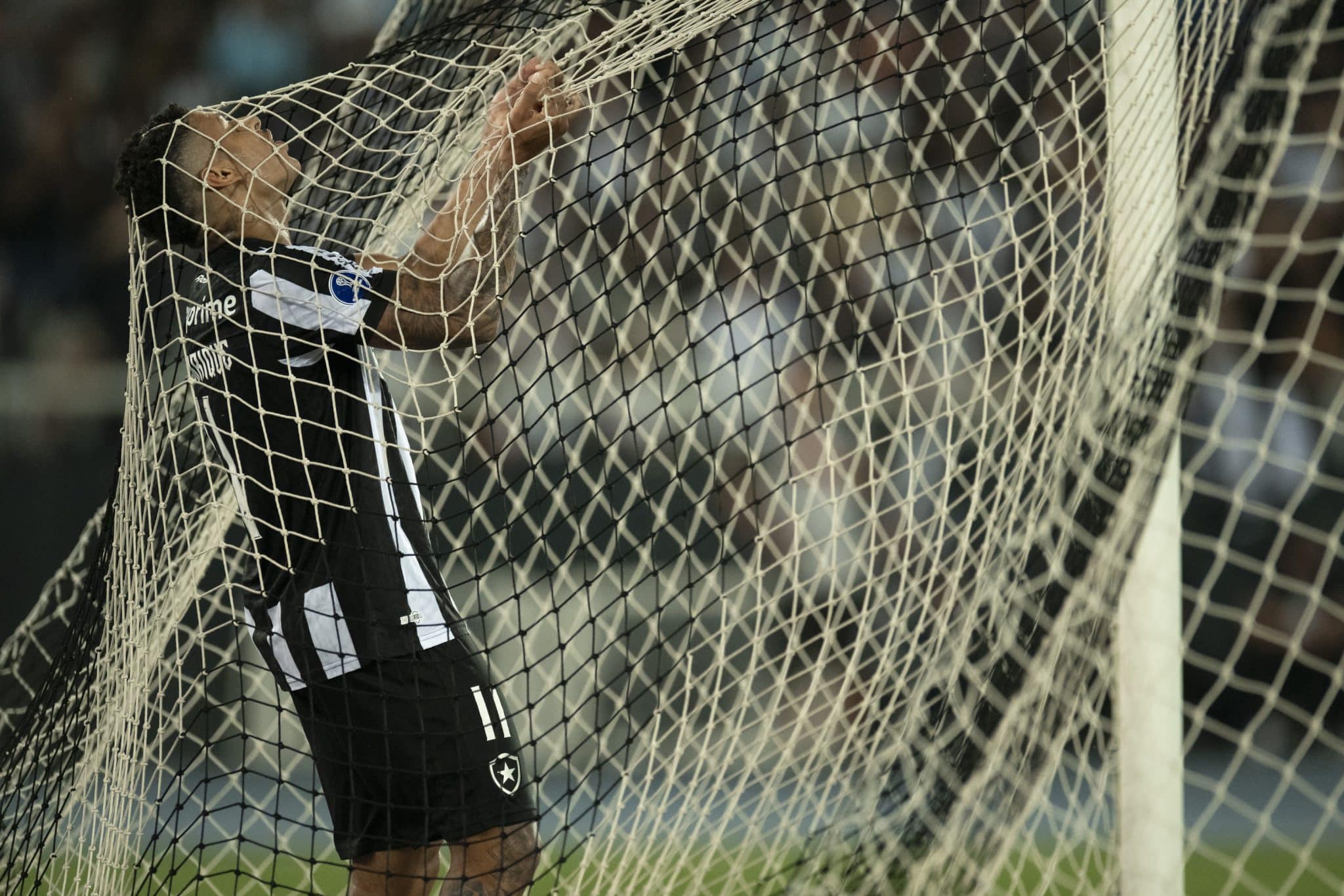 Botafogo: torcida reclama de &lsquo;desinteresse&rsquo; do time em empate na Sul-Americana