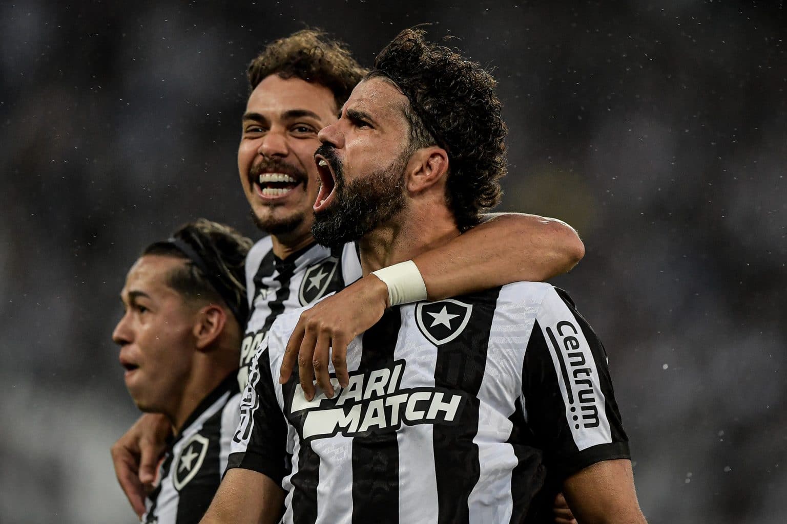 Botafogo: Diego Costa desencanta e enlouquece alvinegros em vit&oacute;ria sobre o Bahia