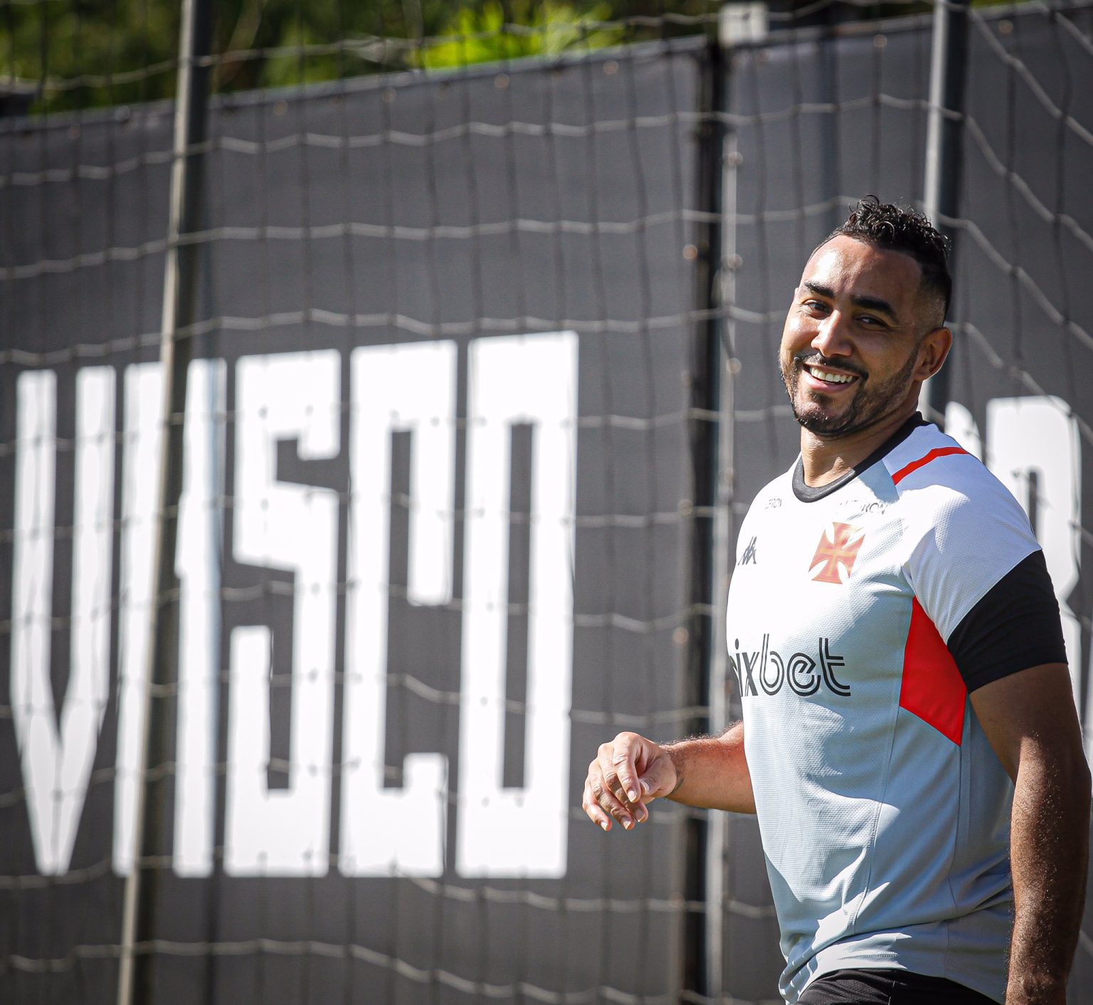 Payet treina em folga do elenco e anima torcida do Vasco: &lsquo;Ele quer muito&rsquo;