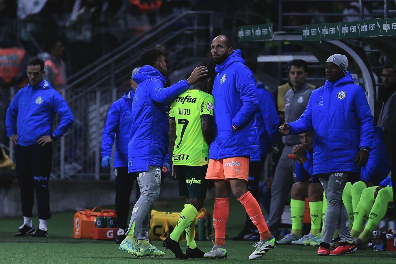 Palmeiras: Torcida detona elenco curto ap&oacute;s grave les&atilde;o de Dudu