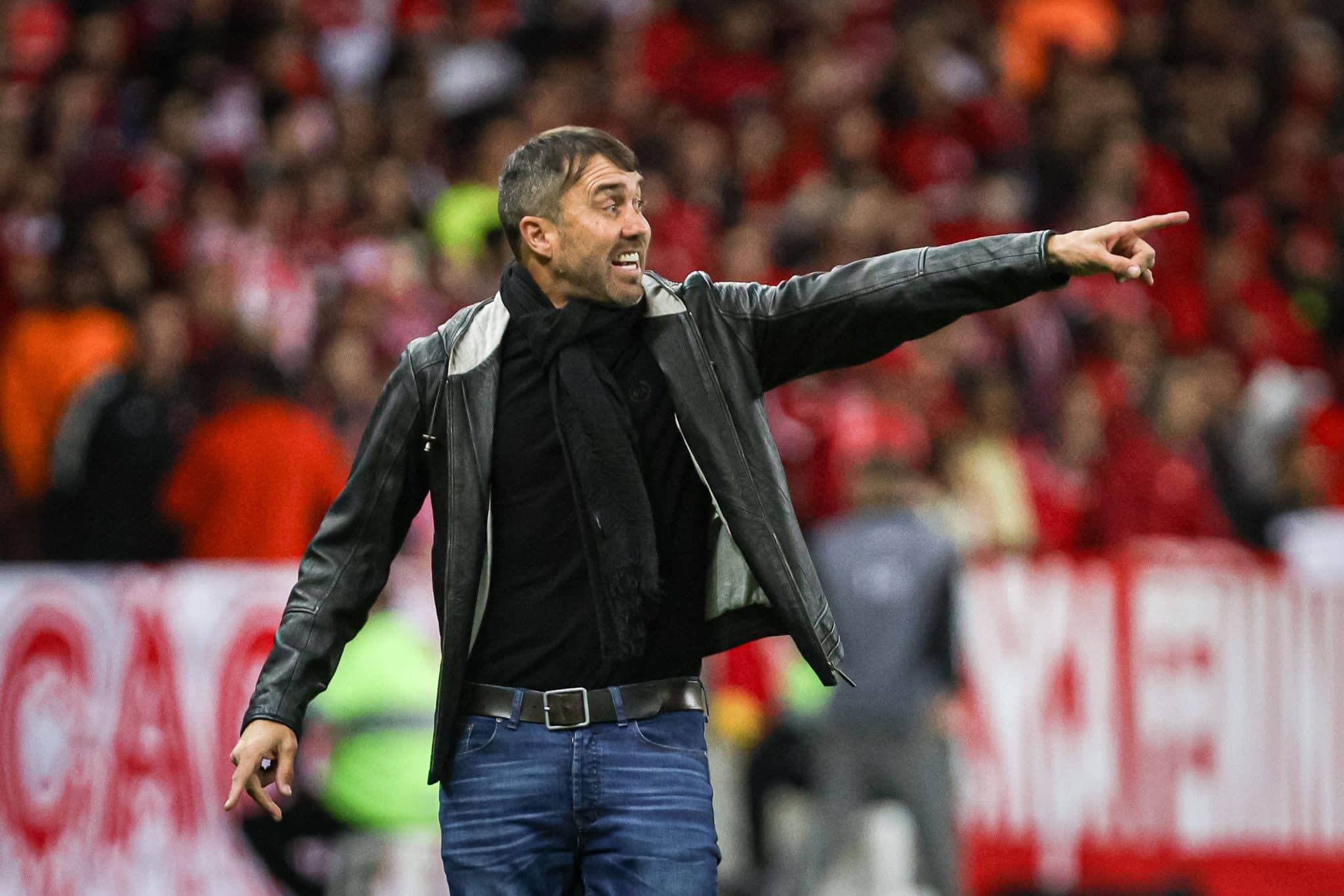 &ldquo;&Eacute; o Inter de Coudet&rdquo;: Valencia &eacute; letal, garante semifinal e desafoga colorados